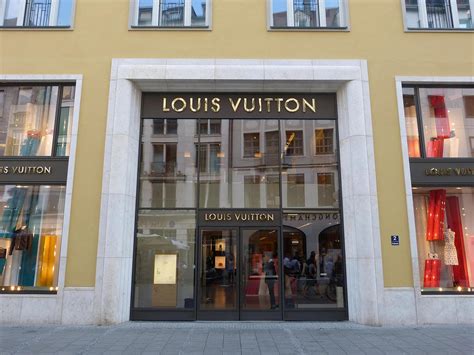 louis vuitton münchen öffnungszeiten|louis vuitton munich germany.